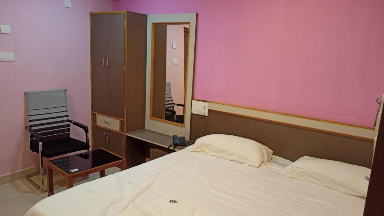 Aarthi Residency Ξενοδοχείο Karaikkudi Εξωτερικό φωτογραφία